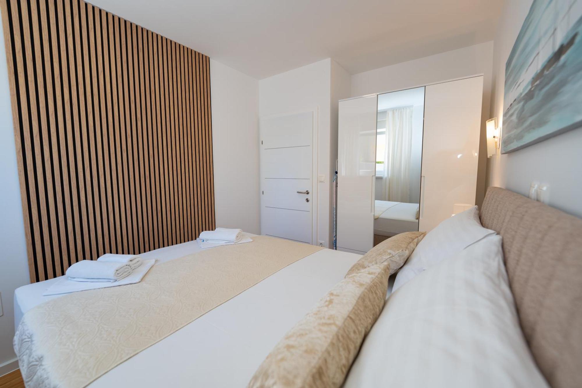Apartment Funtastic With Private Pool Novalja Exterior foto